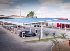 Een Tesla kopen? Essentiële inzichten die elke potentiële eigenaar moet weten 