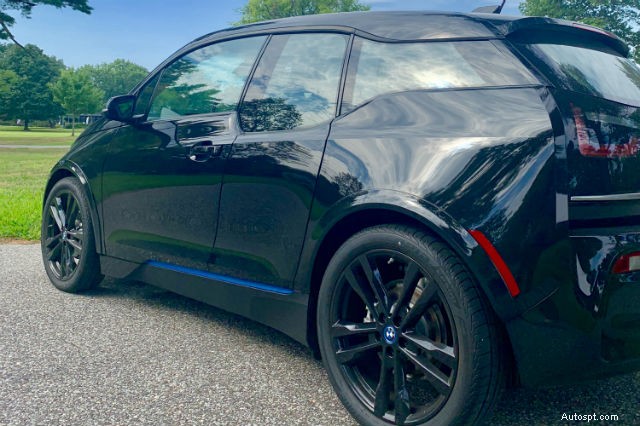 BMW i3s Review:opwindende prestaties en luxe onderweg 