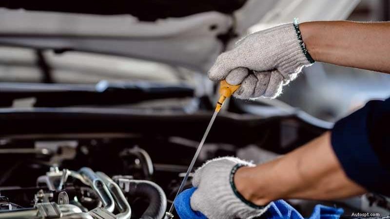 Wanneer moet u de motorolie van uw auto verversen:een bewezen onderhoudsgids 
