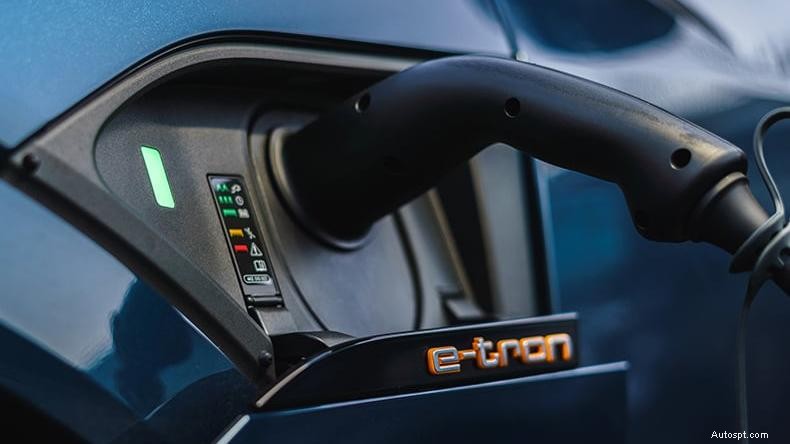 Hoe lang gaan accu s van elektrische auto s mee? Een gids voor een lange levensduur en recycling