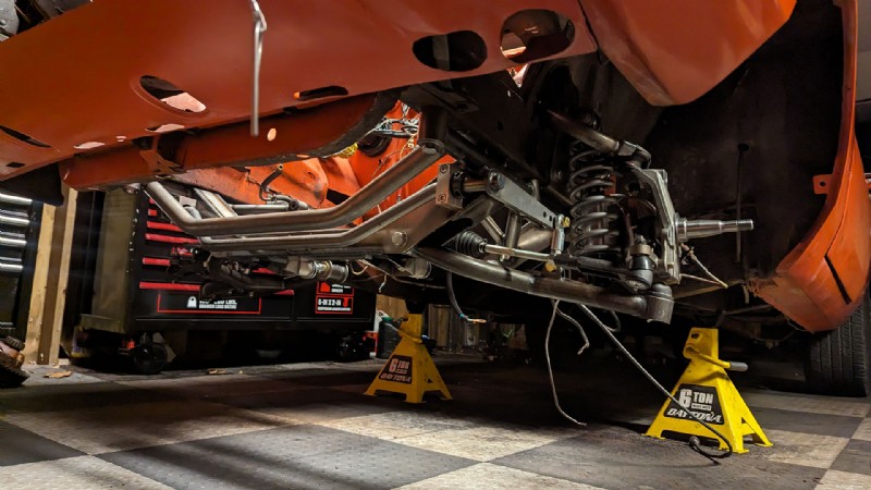 Een Dodge Charger uit 1969 upgraden:van een ingeschroefde ophangingswissel tot een groot fabricageproject 
