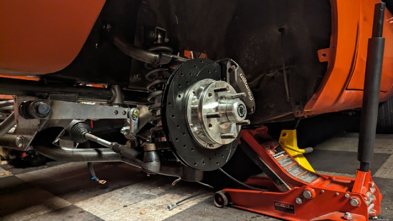 Een Dodge Charger uit 1969 upgraden:van een ingeschroefde ophangingswissel tot een groot fabricageproject 