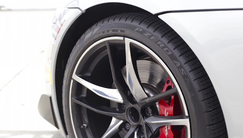 Pirelli P Zero AS Plus 3 Review:de all-season band die prestaties en betrouwbaarheid levert 