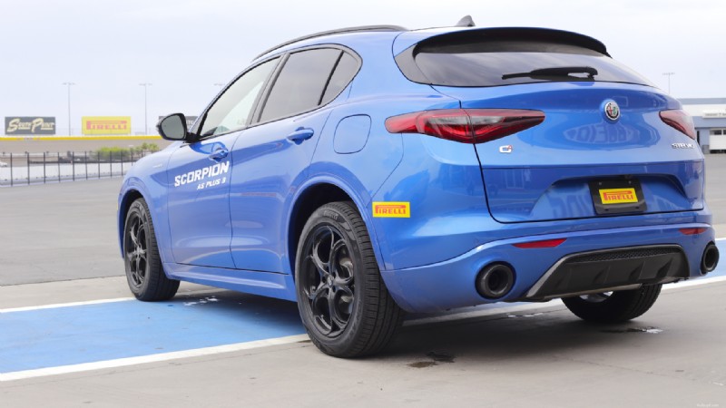 Pirelli P Zero AS Plus 3 Review:de all-season band die prestaties en betrouwbaarheid levert 