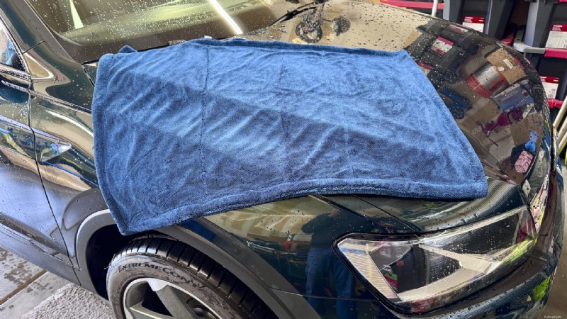 Chemical Guys Megalodon handdoek- en tweezijdige wielreiniger:expertbeoordeling en resultaten 