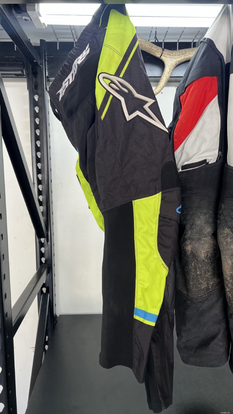 Hoe kies je de beste motorbroek:een praktische koopgids 