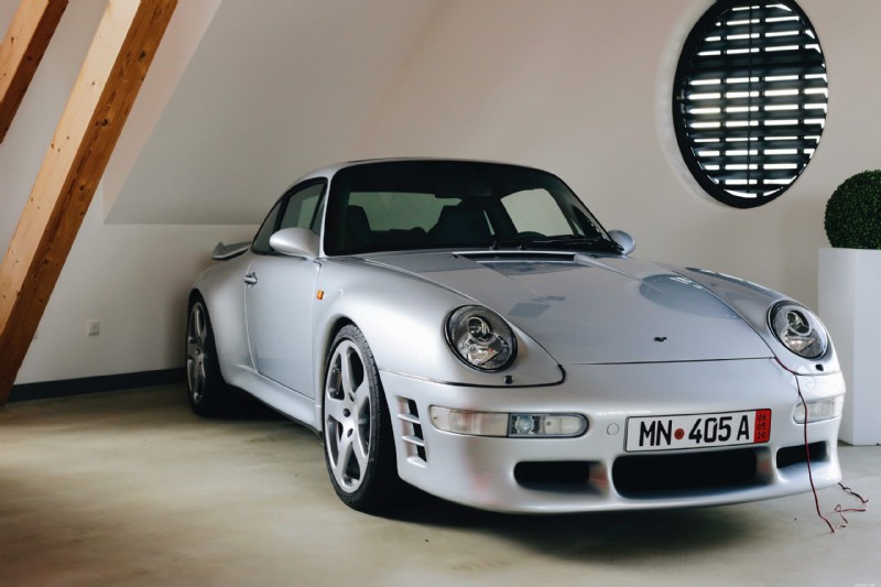 De erfenis van Ruf:een diepe duik in een van  s werelds beste supercarbouwers 