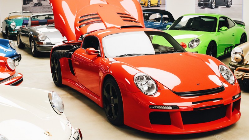De erfenis van Ruf:een diepe duik in een van  s werelds beste supercarbouwers 