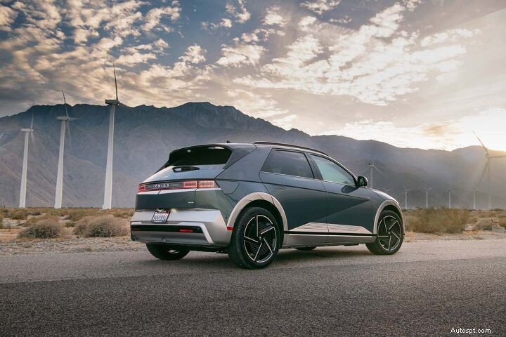 Maart 2026 SUV-onderzoeksranglijst:beste en minst bekeken modellen 