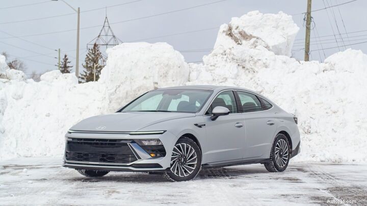 Hybride Sedan Showdown:Toyota Camry, Honda Accord en Hyundai Sonata vergeleken 