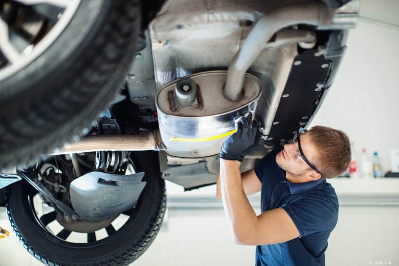 Deskundige gids voor het oplossen van veelvoorkomende problemen met auto-uitlaatgassen 