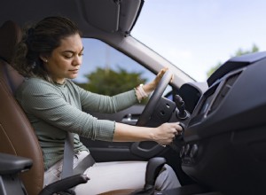 Bradex Easy Start:hoe het werkt en hoe u het kunt gebruiken voor een betrouwbare motorontsteking 