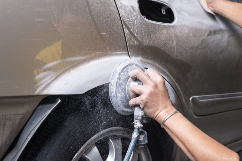 Stapsgewijze handleiding:snijden, schuren, gronden en de juiste verf kiezen voor autorenovatie 