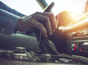 Oververhitting van de transmissie:belangrijkste symptomen, oorzaken en snelle oplossingen 
