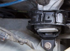 Rijden met een defecte motorsteun:risico s en snelle oplossingen 
