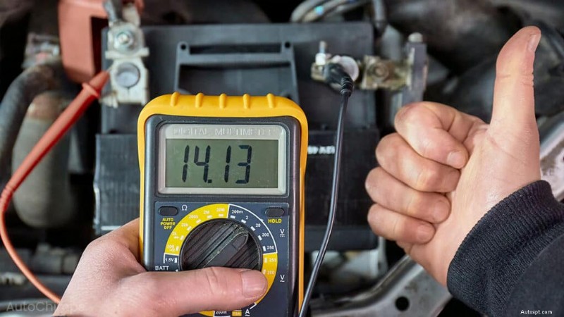 Waarom uw auto niet start terwijl radio en verlichting werken:diagnose en snelle oplossingen 