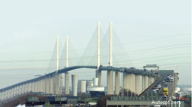 Hoe u de Dart Charge en boetes bij de Dartford Crossing kunt betalen 