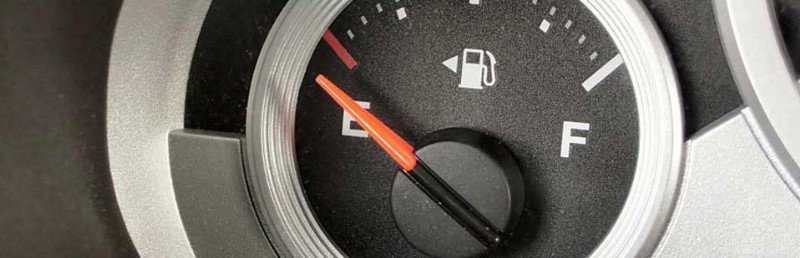 Geen benzine meer? Voorspel hoeveel kilometer je nog kunt reizen 